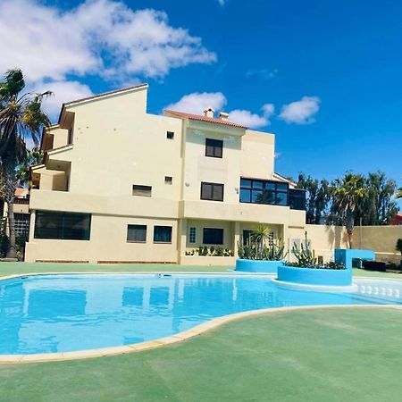 Surf & Chill Bungalow 69, Quiet Green Oasis With Community Swimmingpool Parque Holandes Exterior photo