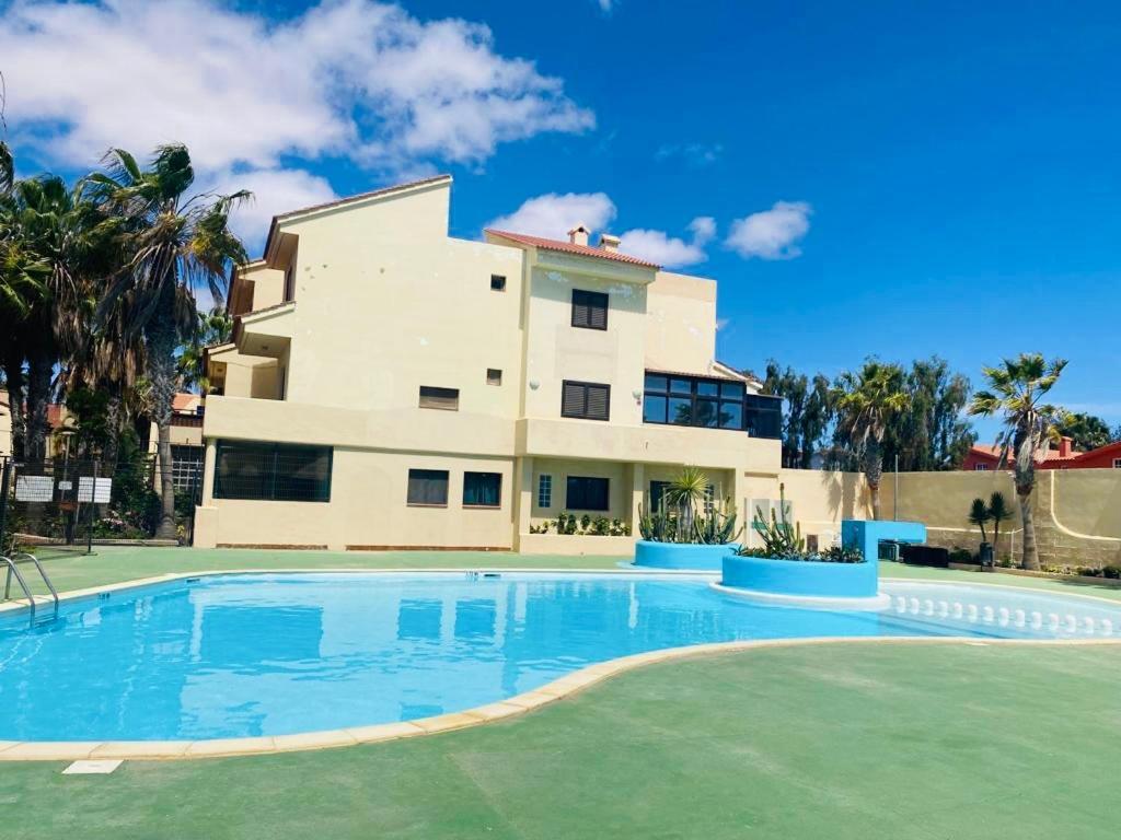 Surf & Chill Bungalow 69, Quiet Green Oasis With Community Swimmingpool Parque Holandes Exterior photo